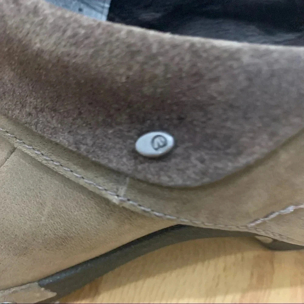 Merrell suede slip on clogs - Picture 4 of 9